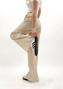 Striped set