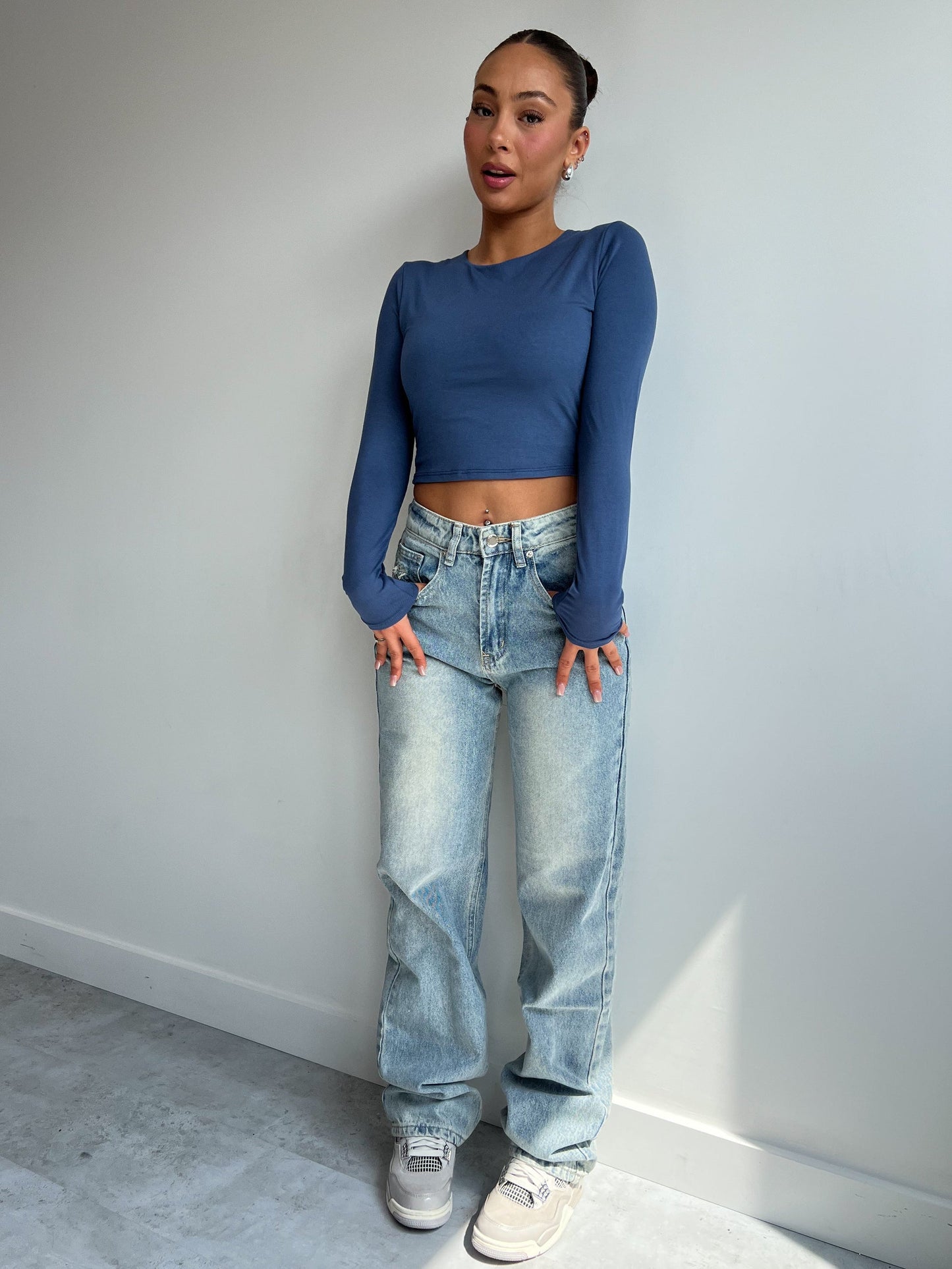 Skylar - High-Waisted Ripped Denim Jeans