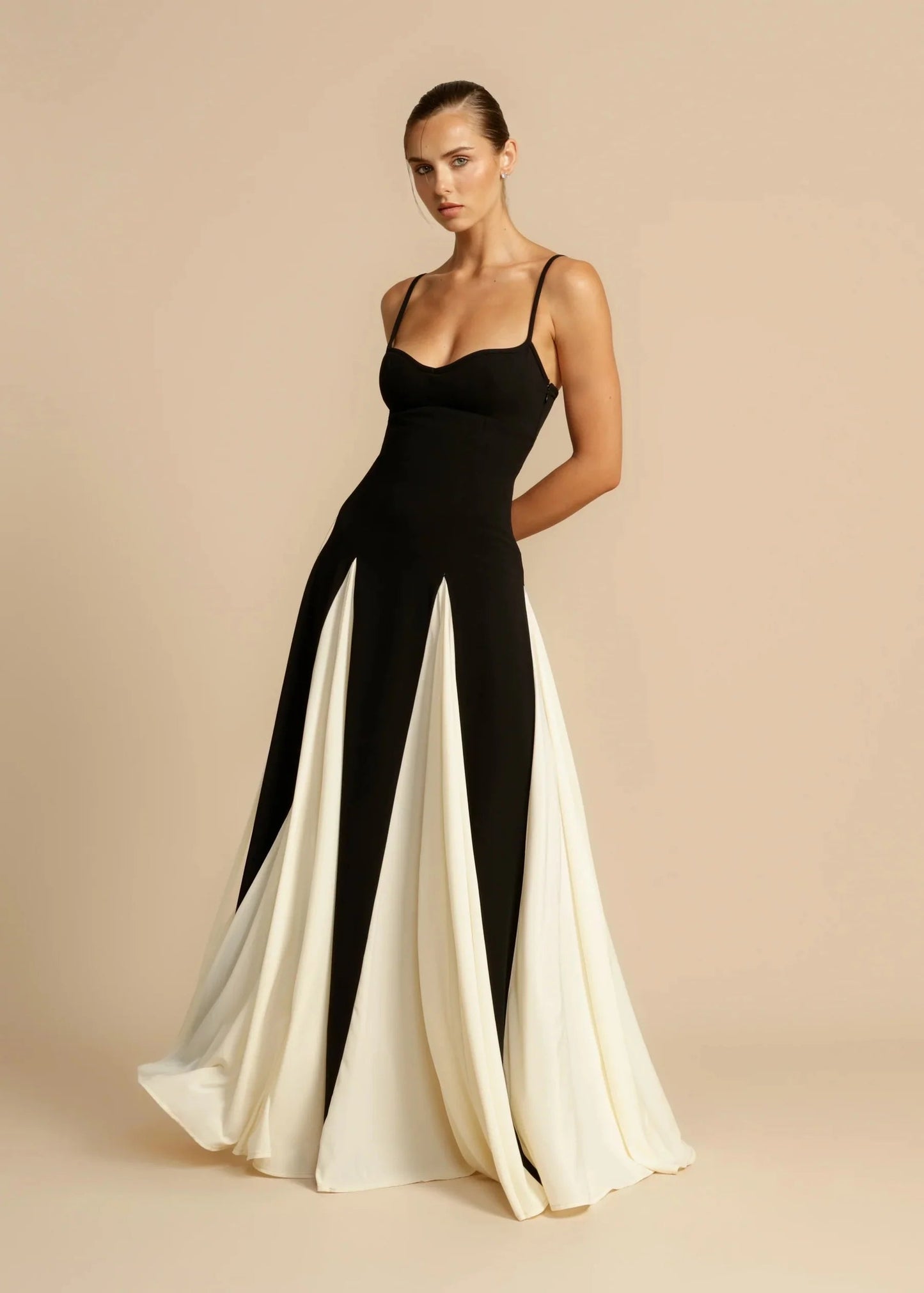 Griselda - Maxi Dress Black